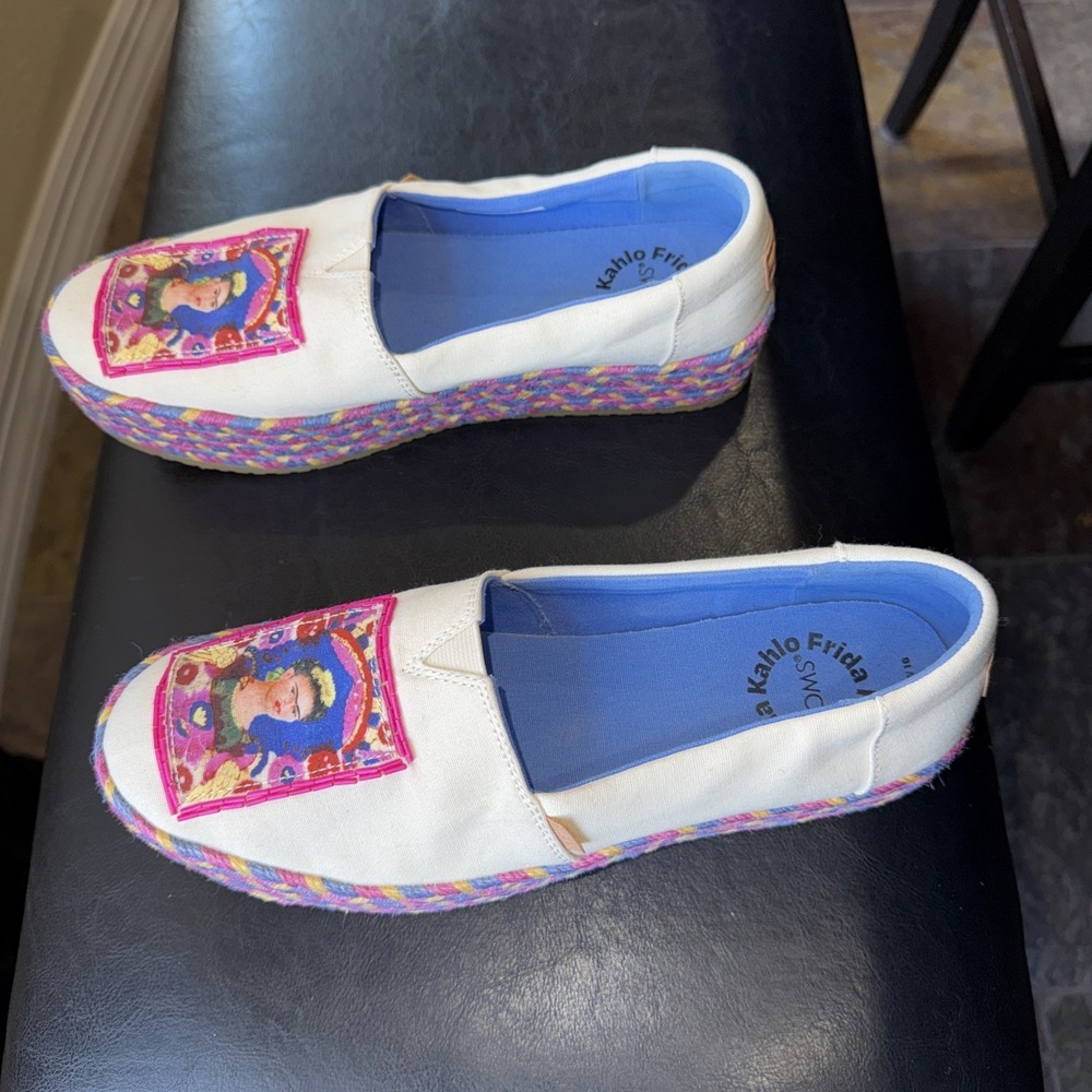 Tom's Frida Kahlo Excellent Preowned Shoes Sz 10 - Picture 6 of 8